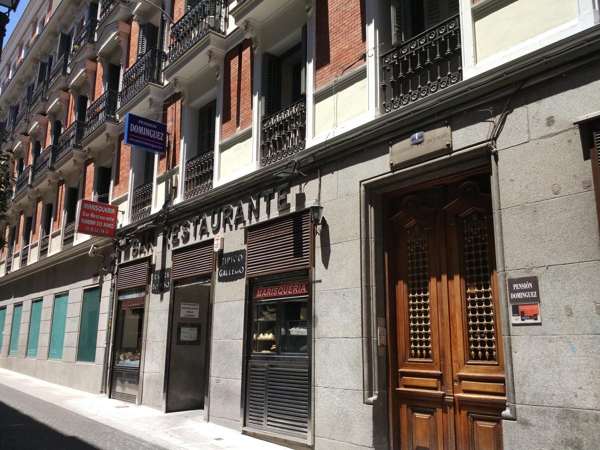 Pension Dominguez Madrid Esterno foto