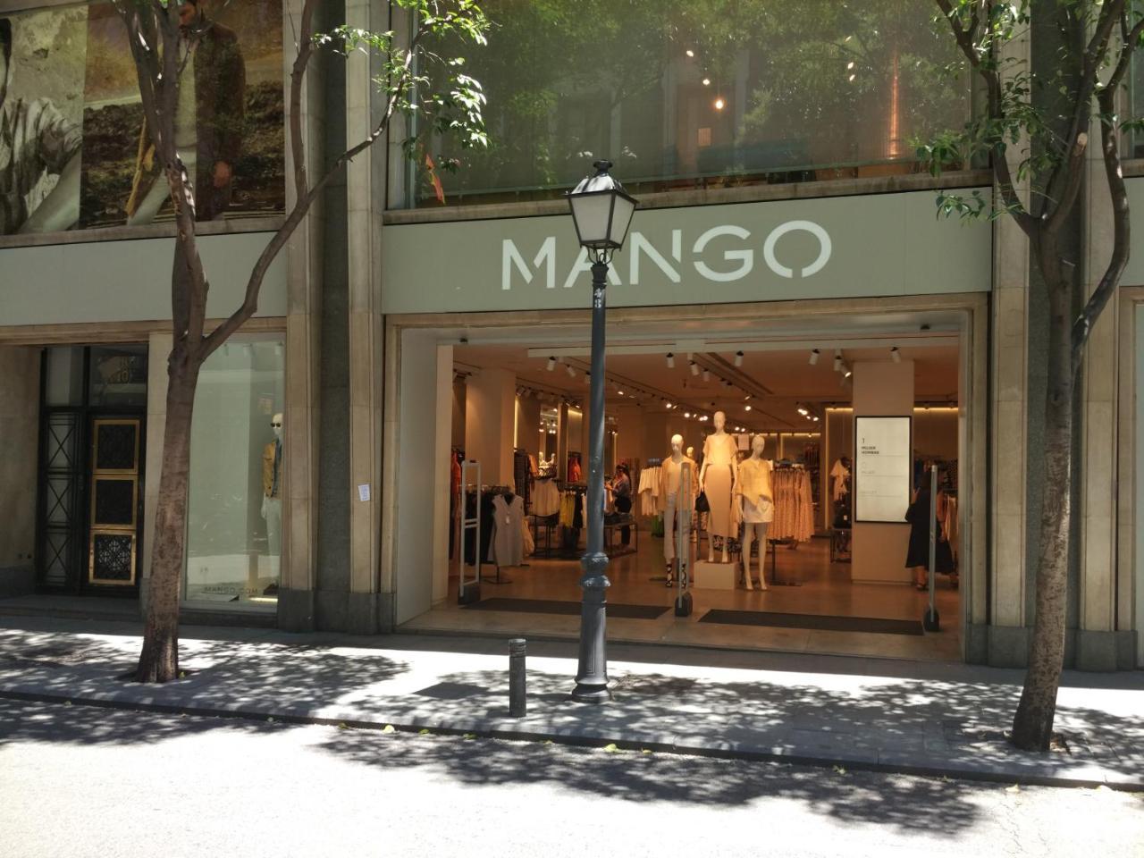 Pension Dominguez Madrid Esterno foto